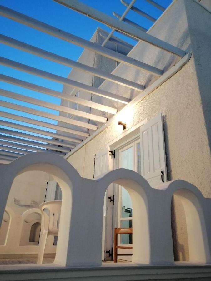 Hotel Dilino Kamári Exteriér fotografie